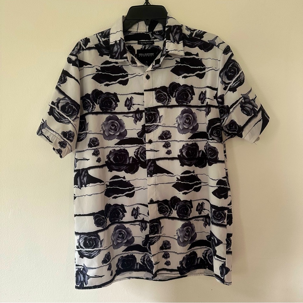 Drill Clothing Satin Button Down Thorns & Blooms Short Sleeve Men’s size L
